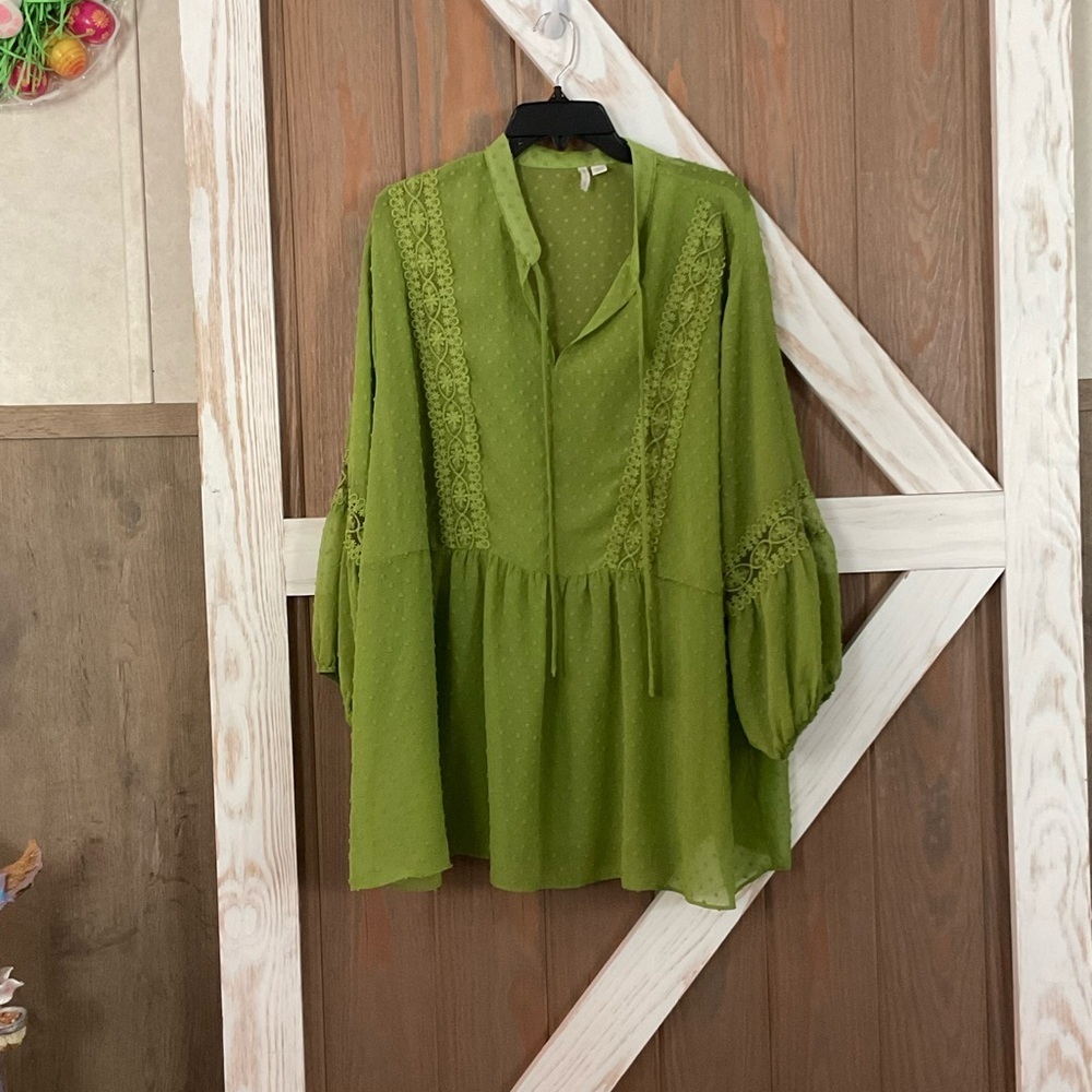 Cato Sheer Green Lace Detail Top. Ballon Sleeves w/Lace SIZE 26/28 EUC/NWOT - Picture 3 of 4